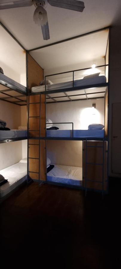 Katana Capsule Hostel Мендоса Екстериор снимка